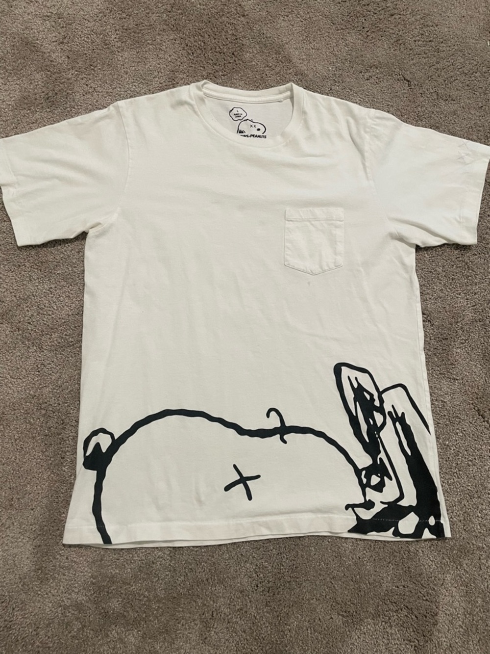 KAWS x Peanuts UNIQLO 'Snoopy Head' Cropped Pocket Art T-Shirt - White/Black